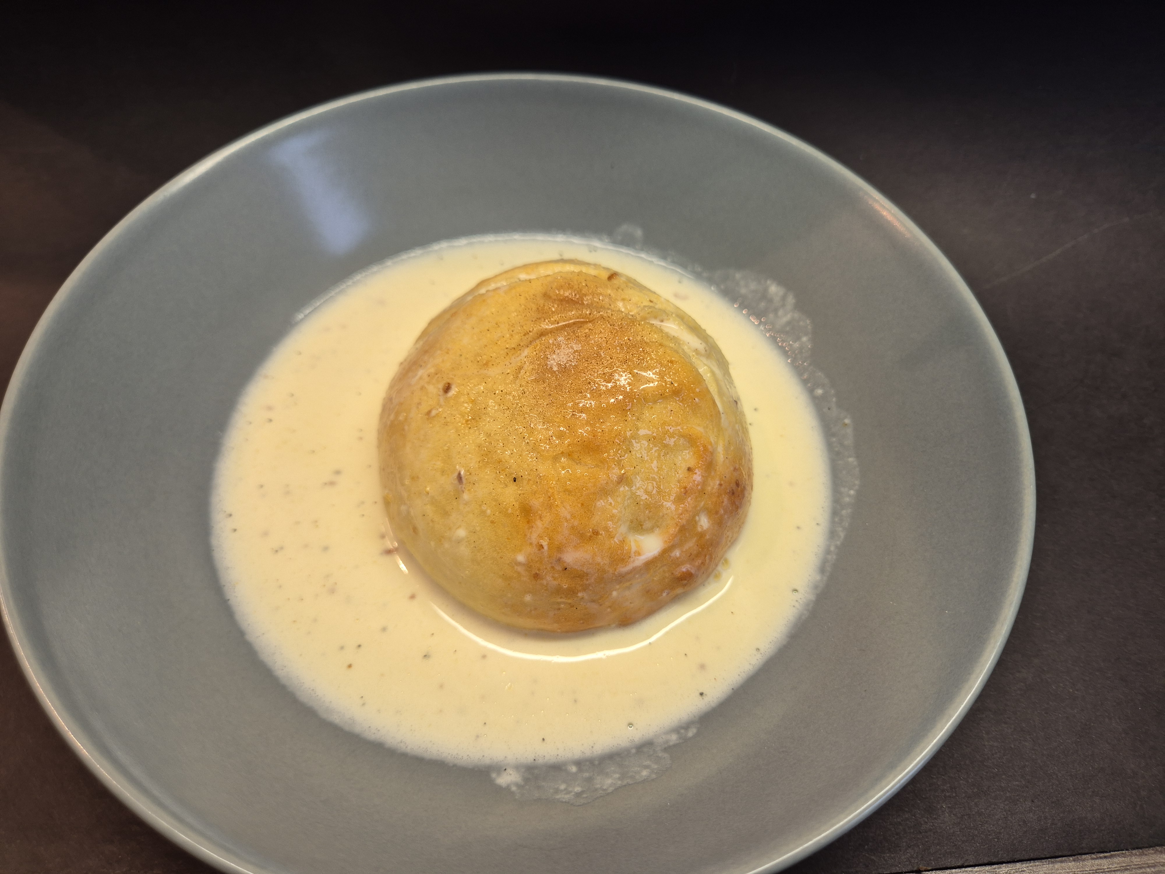 Germknödel mit Vanillesoße │ Hefeklöße