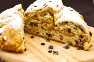 Mainzer Marzipan Stollen RAW entwickelt